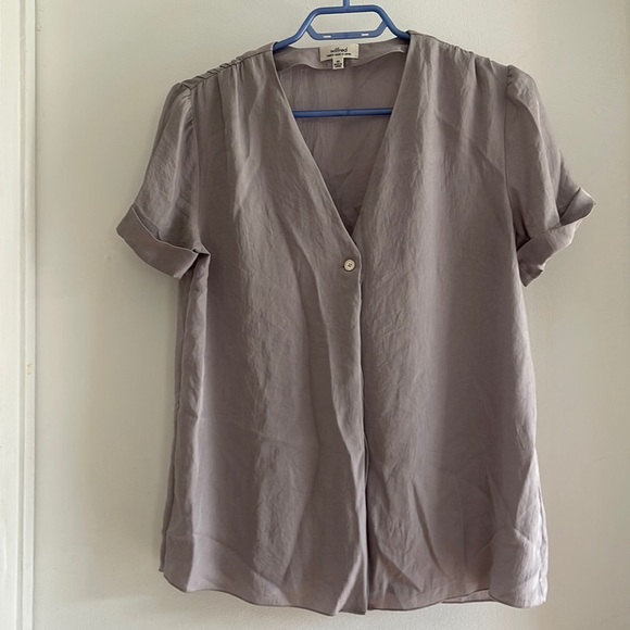 Aritzia Wilfred light top - Picture 1 of 8